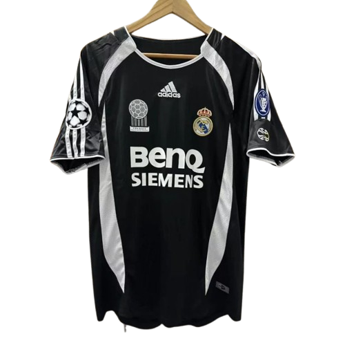 Real Madrid 2006/07 UCL Retro Football Shirt – Zidane #5 Black UCL Edition