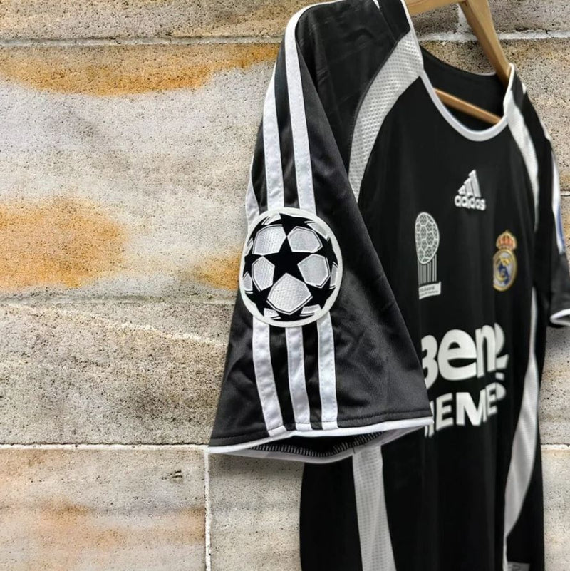 Real Madrid 2006/07 UCL Retro Football Shirt – Zidane #5 Black UCL Edition